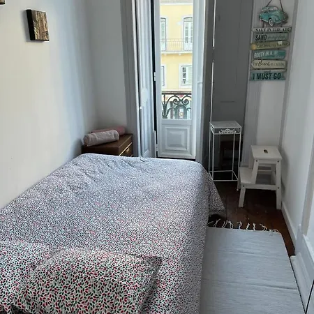 Lisbon River House
